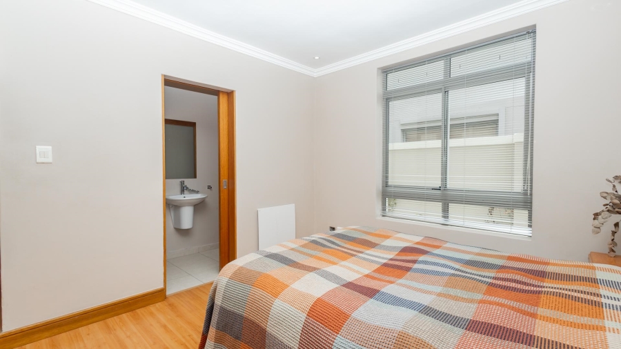 4 Bedroom Property for Sale in Sunset Beach Western Cape